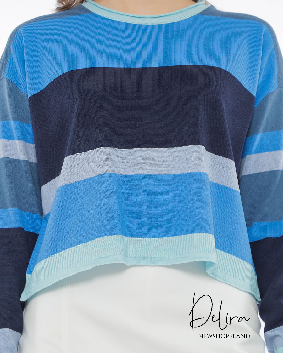 THE SWEATERROOM Delira Crop Sweater Premium
