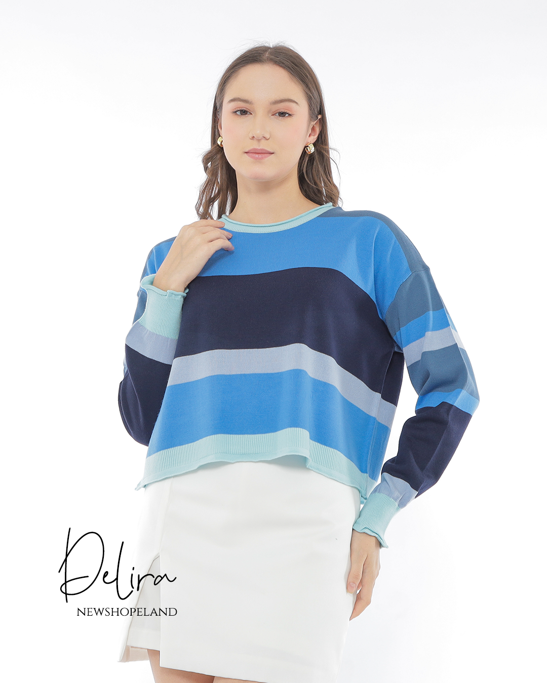THE SWEATERROOM Delira Crop Sweater Premium