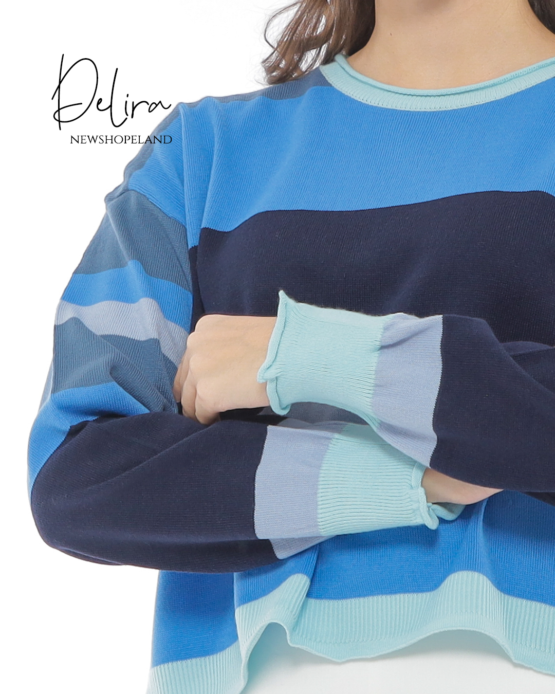 THE SWEATERROOM Delira Crop Sweater Premium