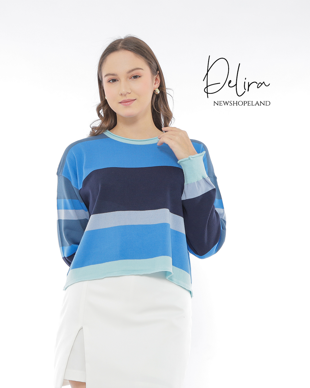 THE SWEATERROOM Delira Crop Sweater Premium