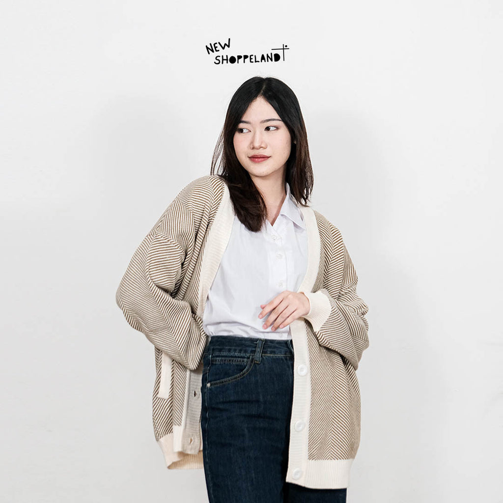 Nevine Oversize Knit Cardigan