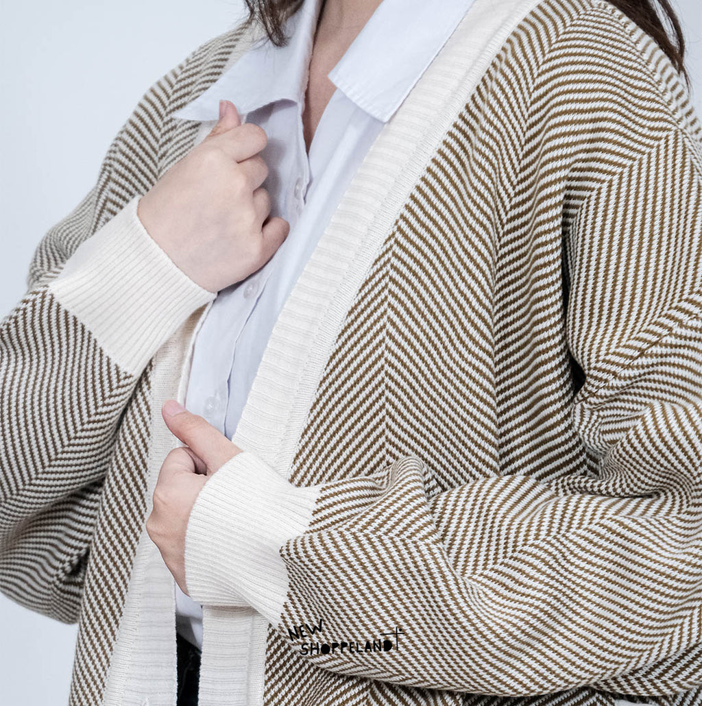 Nevine Oversize Knit Cardigan