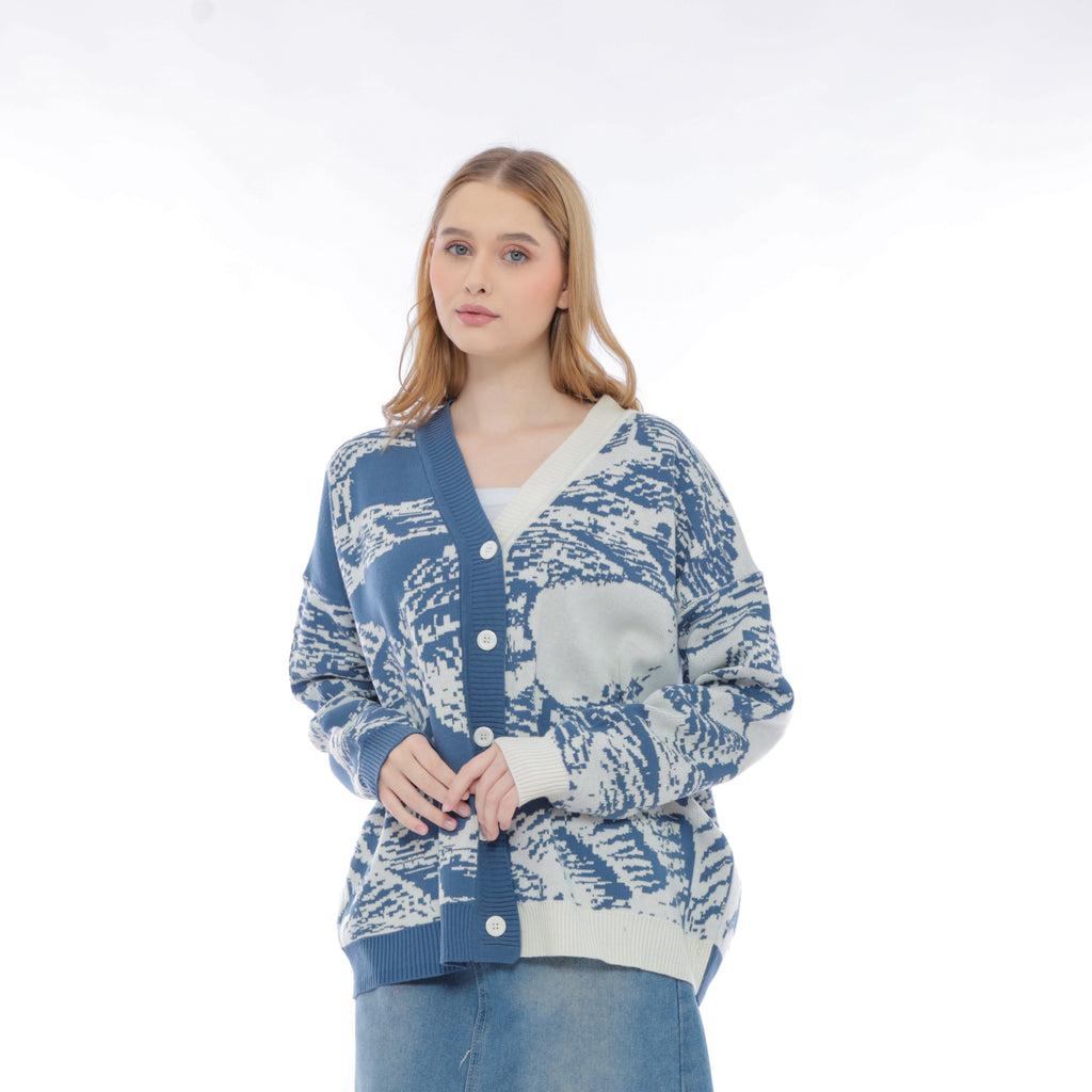 Haku Cardigan – Artistic Knit Statement 🖤🤍