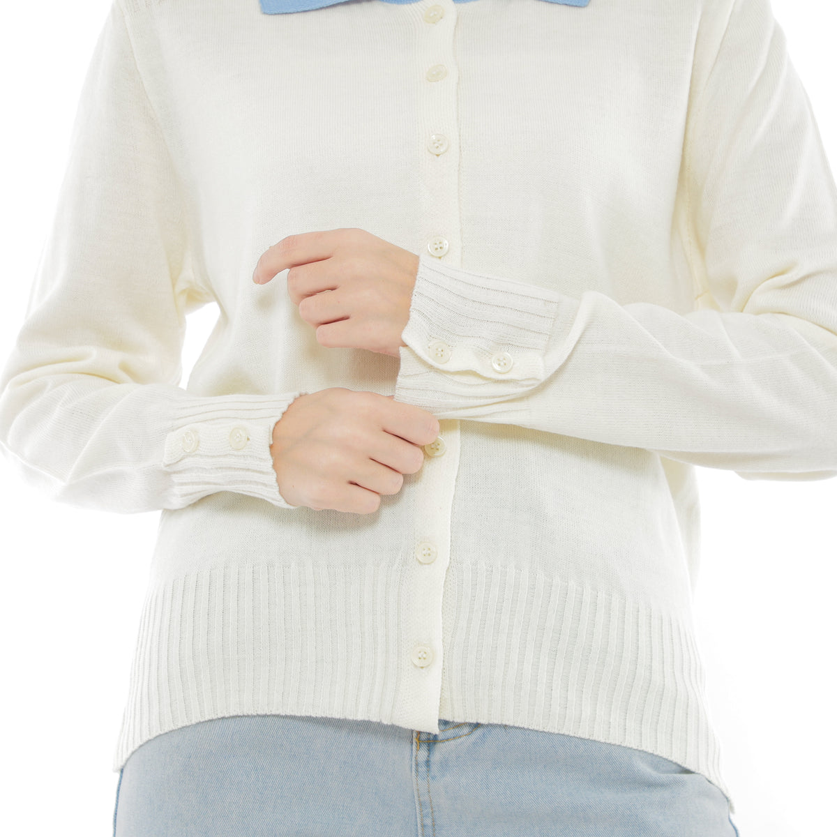 Mika Cardigan Collar Rajut Two Tone Knit Kancing Korean Style