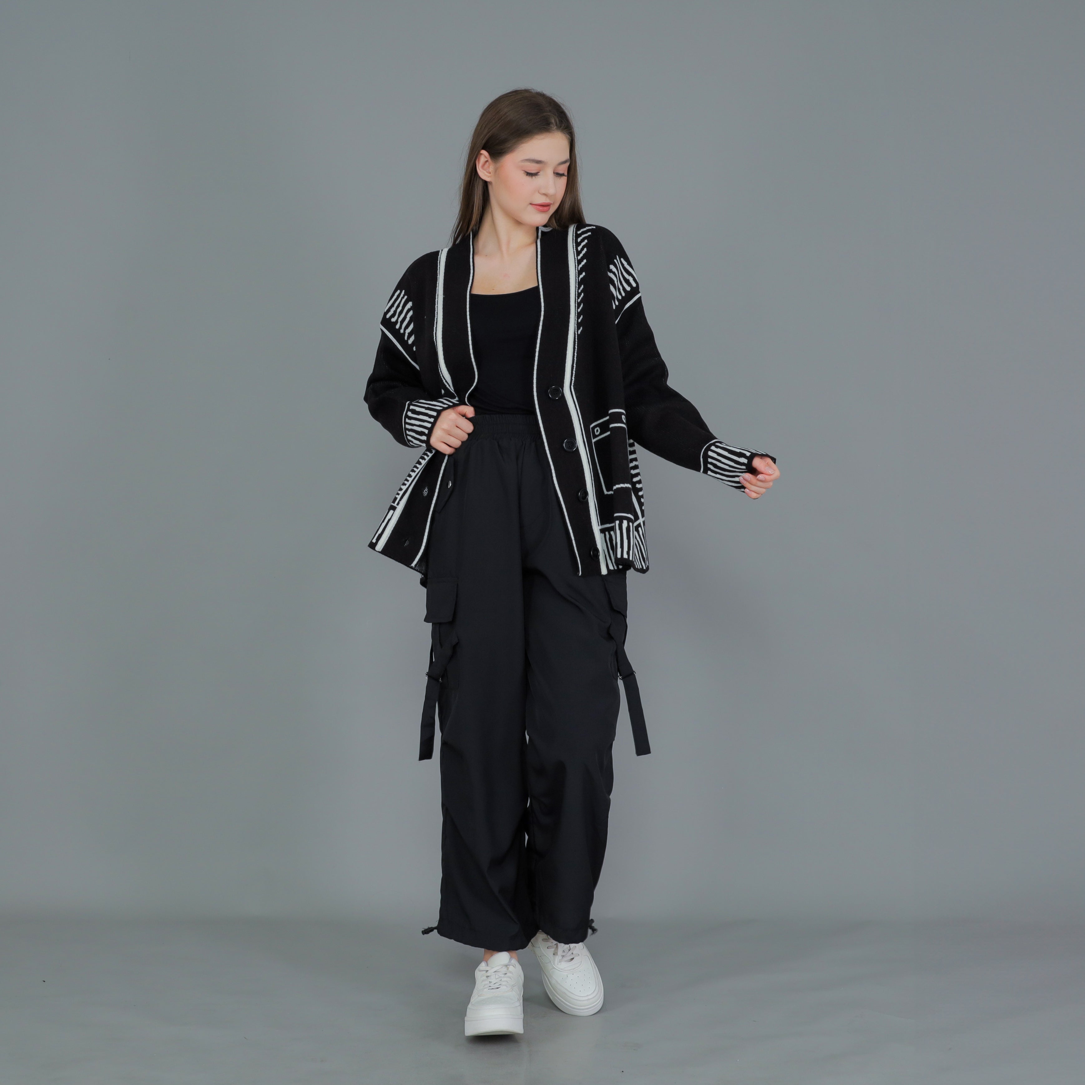 Arty Sketch Oversize Knit Cardigan